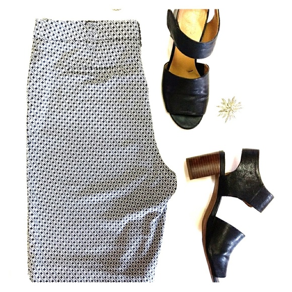 Pants - Black and White Dress Shorts